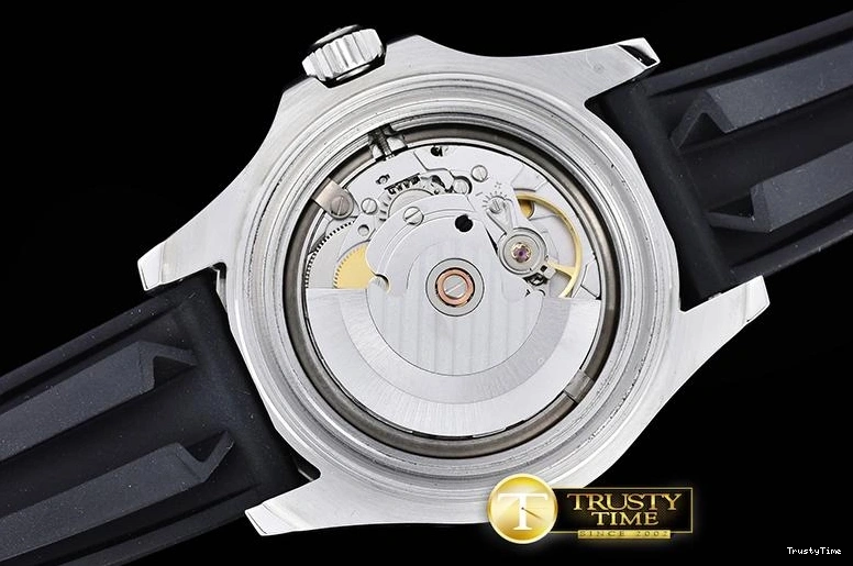 1022 ROLYM101A – YachtMaster Seasonal 1066